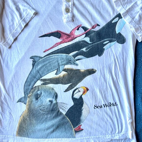 Vintage 1987 SeaWorld All-Over Print Henley Tee (Size M) - Picture 2 of 7